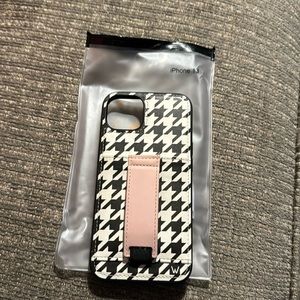 Walli IPhone 13 HOUNDSTOOTH case